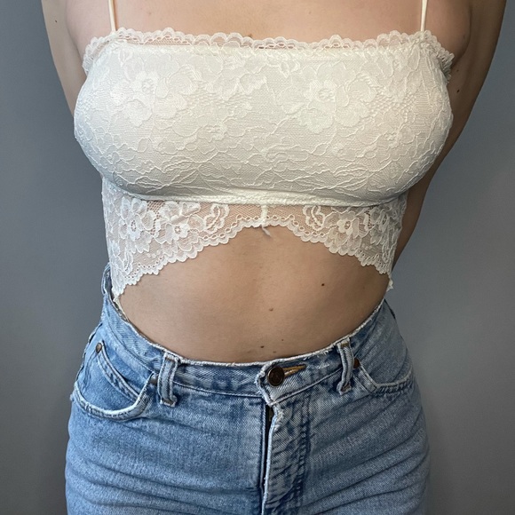 Bundle of Cute Tops!! - Picture 2 of 12